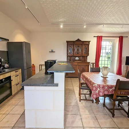 De Charme Pres De Cognac Avec Velos Et Jardin - Fr-1-653-205 *