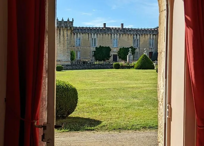 De Charme Pres De Cognac Avec Velos Et Jardin - Fr-1-653-205 * Cherves-de-Cognac