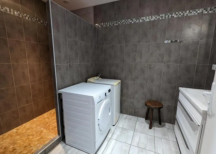 De Charme Pres De Cognac Avec Velos Et Jardin - Fr-1-653-205 *